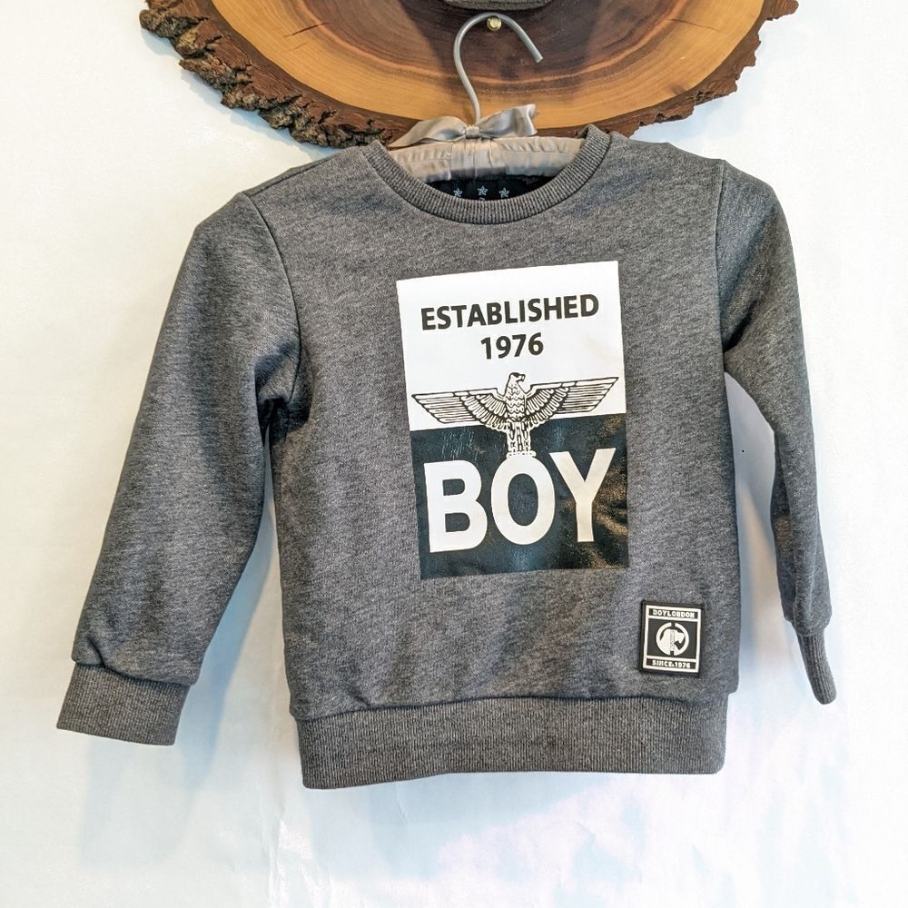 BOY LONDON sweatshirt size 110 in VGUC